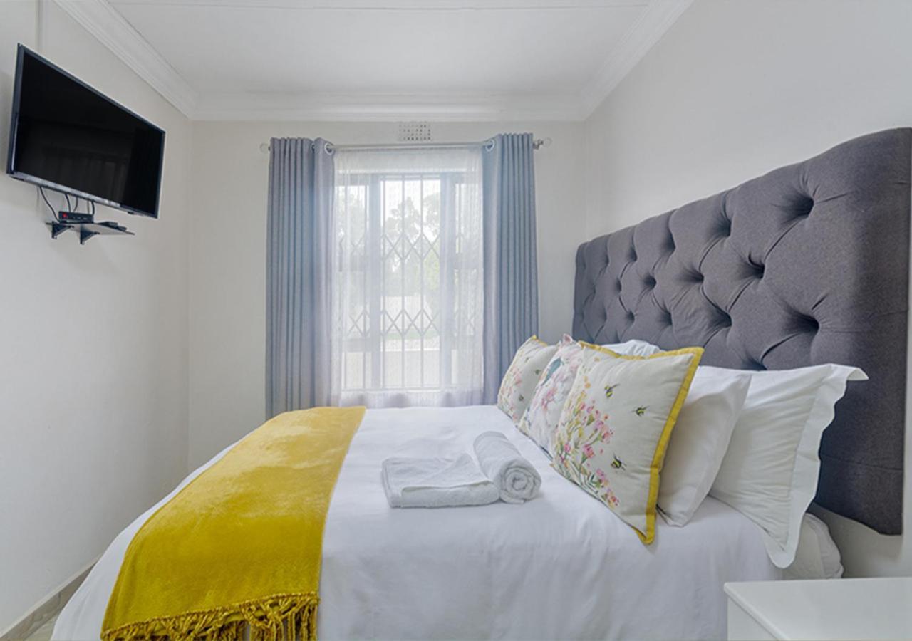 Signature Lodge Kempton Park Esterno foto